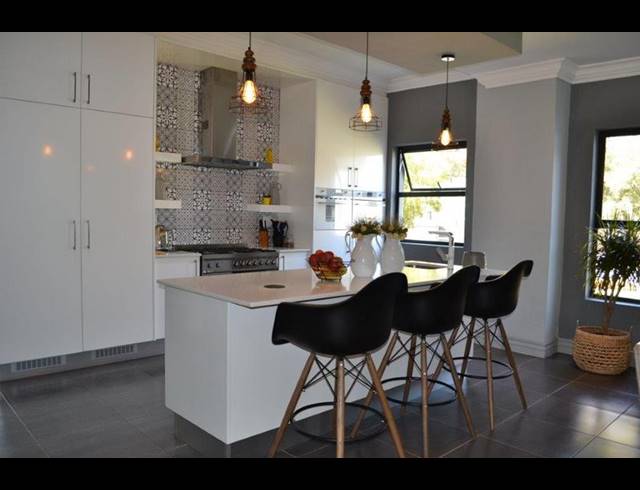 5 BEDROOM HOUSE FOR SALE IN COPPERLEAF ESTATE